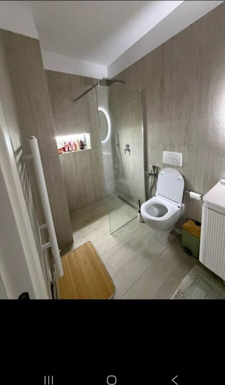Shitet apartament 1+1 tek Liqeni Thate
