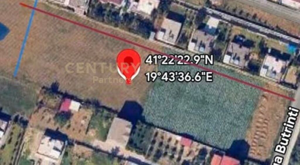 SHITET TOKE NE DOMJE 176,000 €
