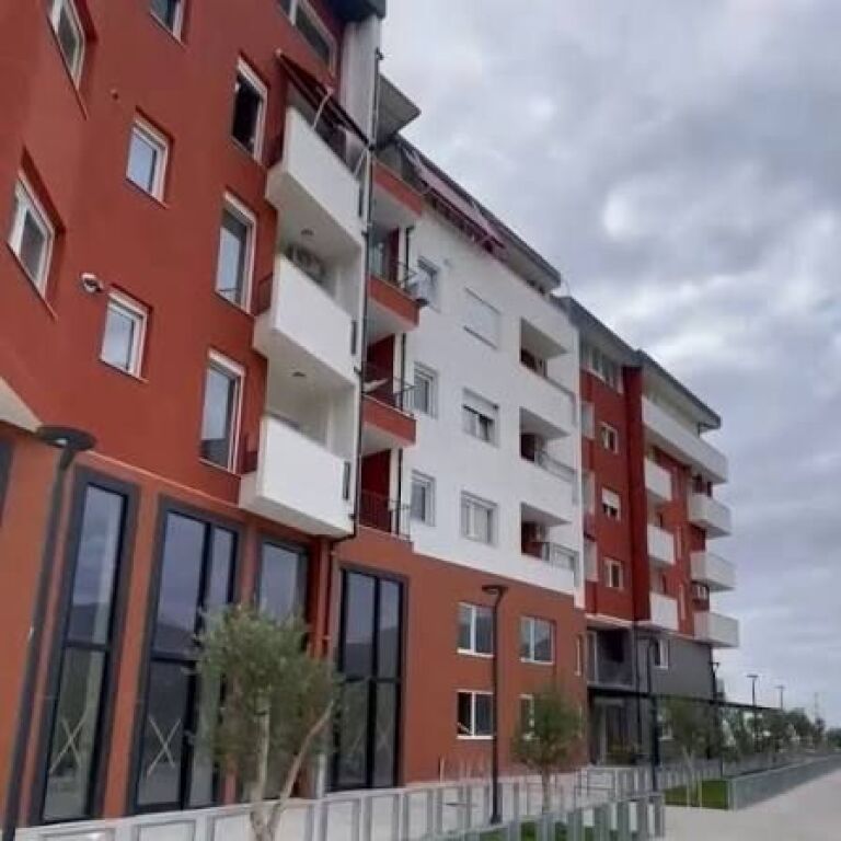 SHES PENTHOUSE 2+1+2 KOMPLEKSI JAHO,FRESK