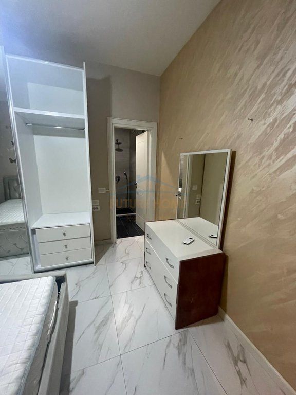 Qira, Apartament 1+1, Liqeni i Thate