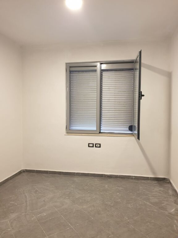 Apartment 2+1, with 2 bathrooms. FRESH