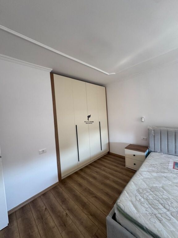 APARTAMENT ME QERA 1+1 VASIL SHANTO 55.000 LEKE FH-83651