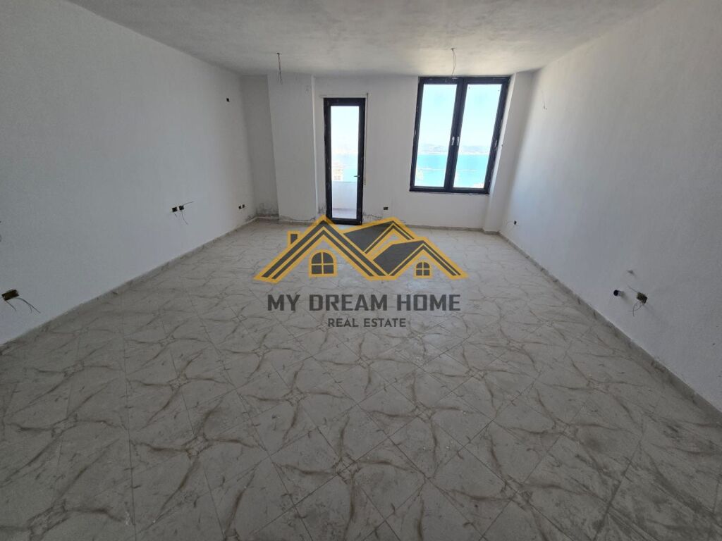 Apartament 2+1+2+2 Ballkone per Shitje ne Vollga,Durres Pamje e Plote nga Deti
