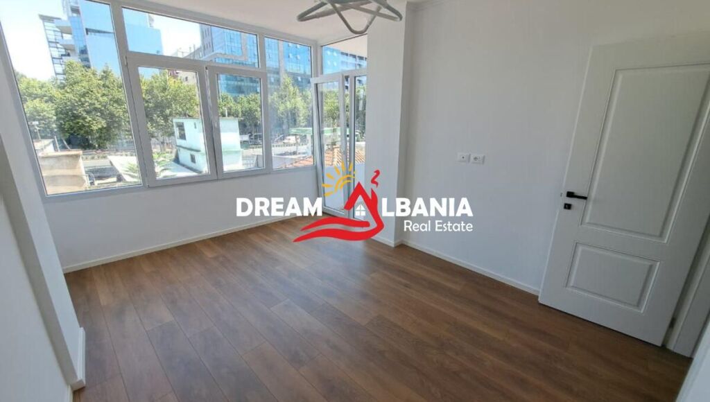 Shitet Apartament 1+1 Rruga Dritan Hoxha, Prane ZKM (ID 51110002)