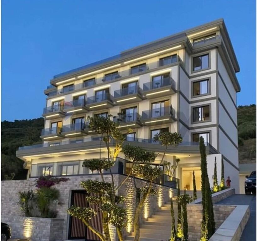 HOTEL NE SHITJE RADHIM VLORE