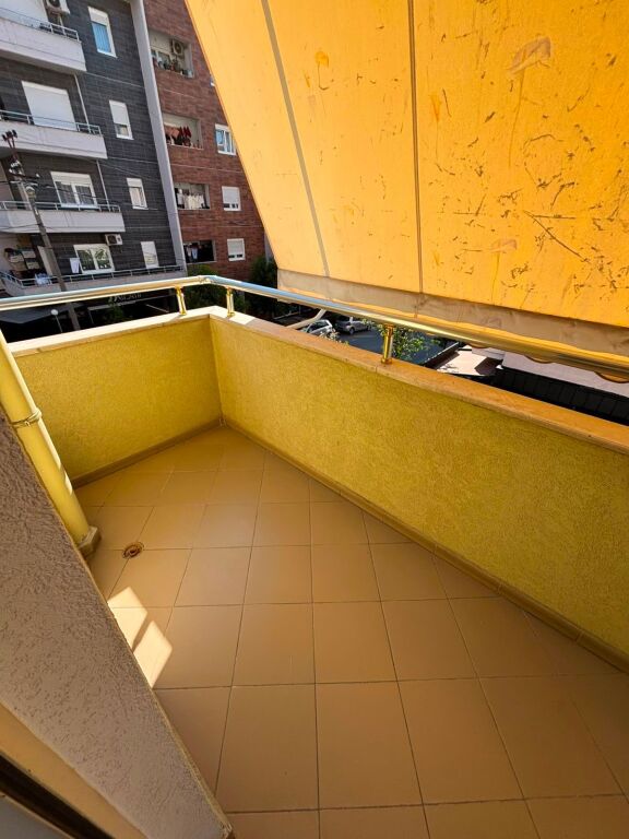Shitet apartment 2+1 Fresk