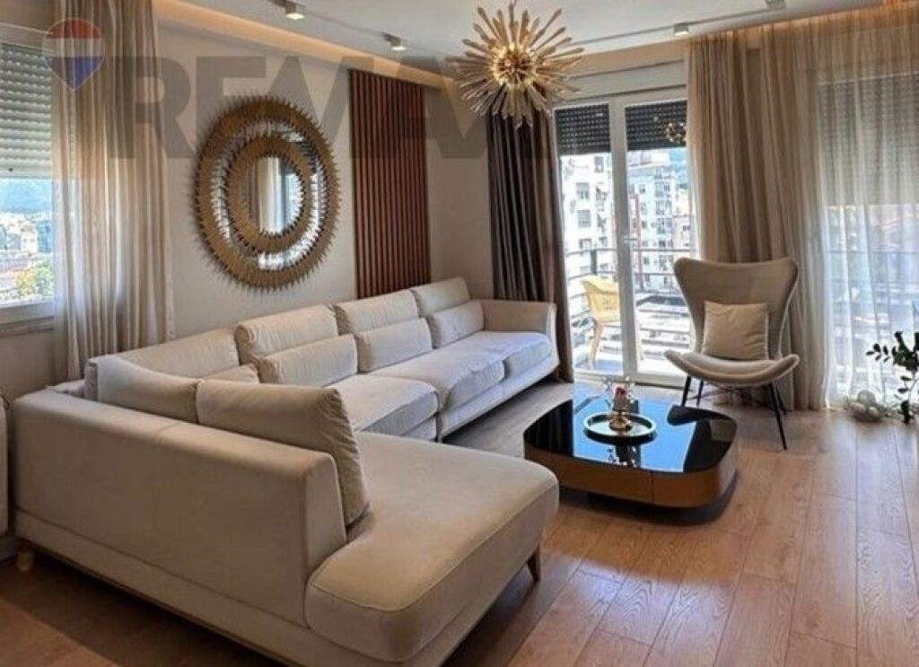 Shitet Apartament 3+1+2 te Rruga e Elbasanit!!!! ID: 530571009-120