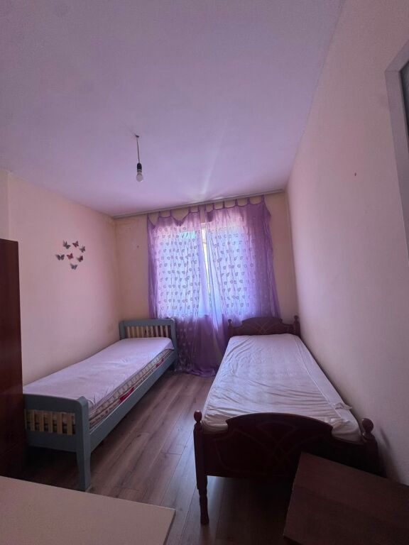 Apartament 2+1 per shitje prane Shkolles se Bashkuar