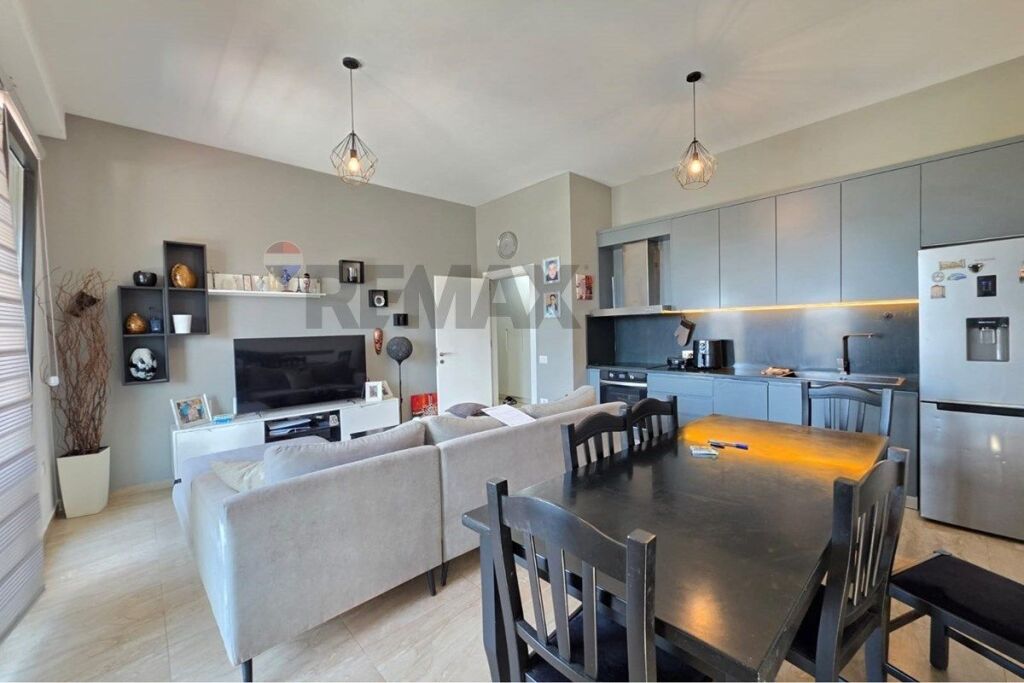 Apartament 2+1 per shitje te Square 21