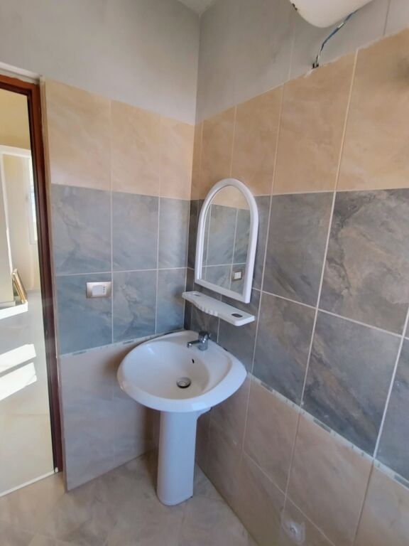 House for rent 1+1 near the Museum of Martyrs Durres .