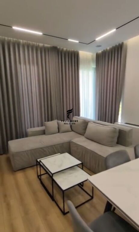 APARTAMENT ME QERA 3+1 LIQENI I THATE 1.800 EURO FH-83691