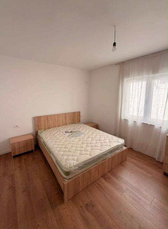 Apartament 1+1 me qira prane Liqenit Artificial!