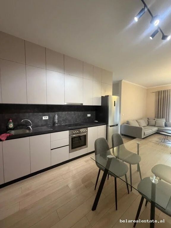Apartament me qera 1+1 tek 5 Maji (ID B2101815) Tirane