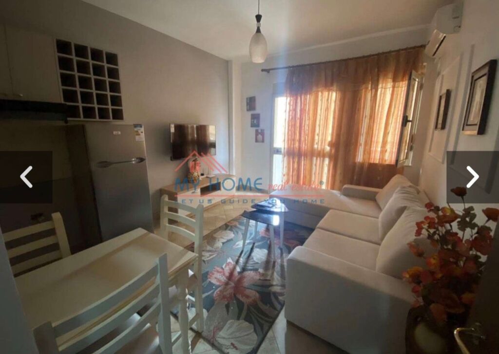 Apartamente Apartament 1+1  me qera tek Komuna e Parisit ne Tirane