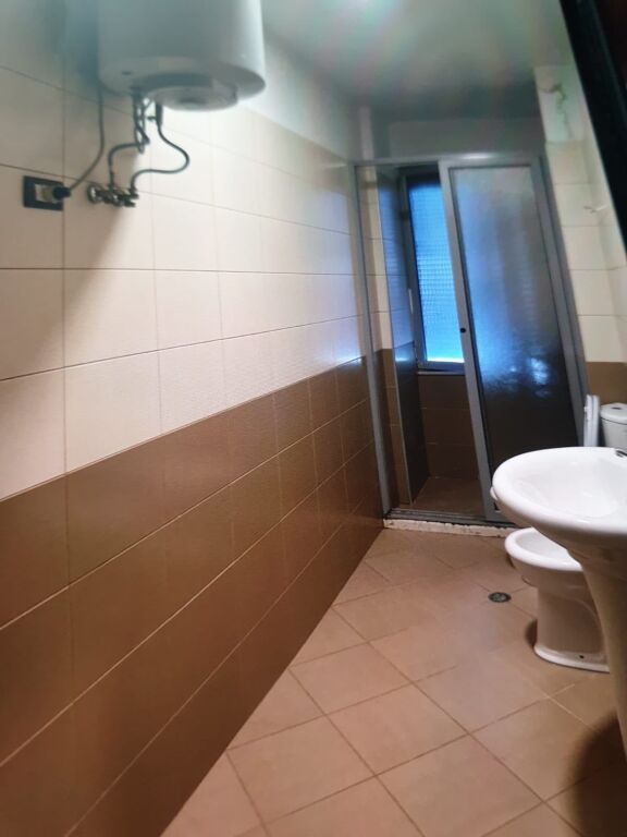 Apartment 2+1, with 2 bathrooms. FRESH