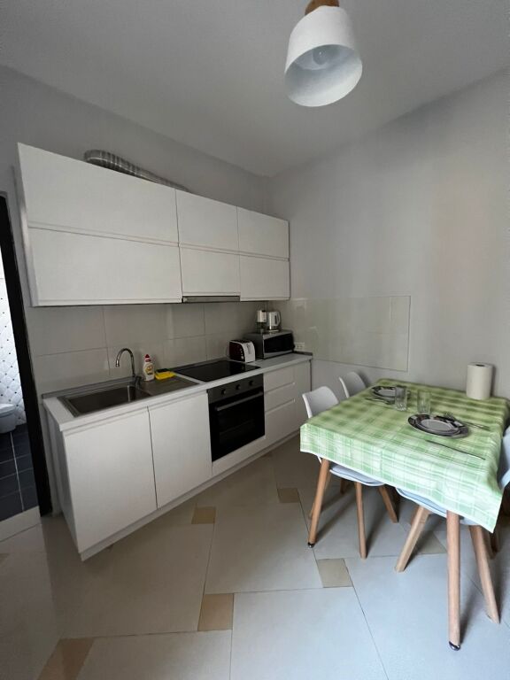 Affitto | Apartament 1 + 1 | Rruga e Elbasanit | 600 €/mese