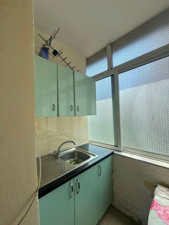 Apartament 2+1 per shitje prane Shkolles se Bashkuar