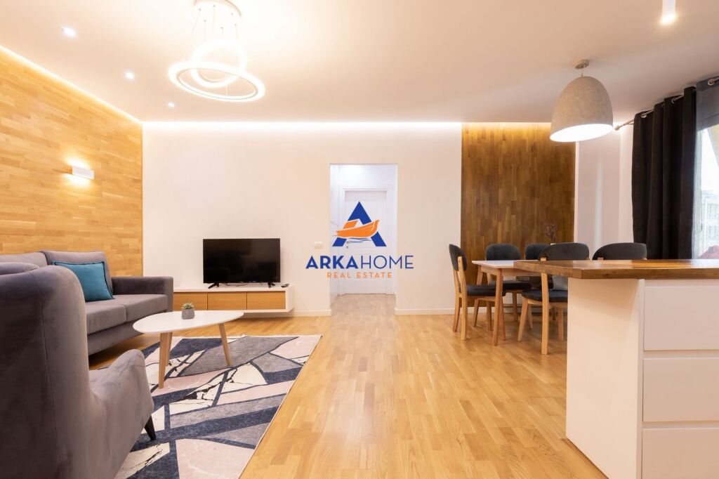 SHITET APARTAMENT 2+1+BALLKON "ZOGU I ZI" 260.000 EURO