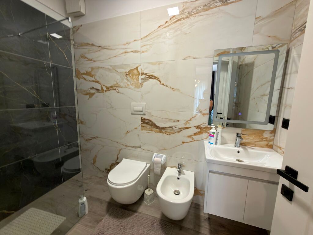 Apartament 2+1+Parkim me Qira Ne Teg