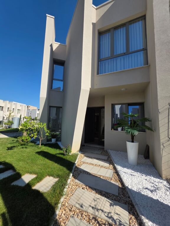 VILLETTE MODERNE IN AFFITTO A GREEN VALLEY, LAGO ASCIUTTO