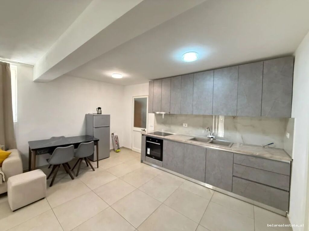 Vile me qera 2+1 ne Bllok (ID BV22144) Tirane