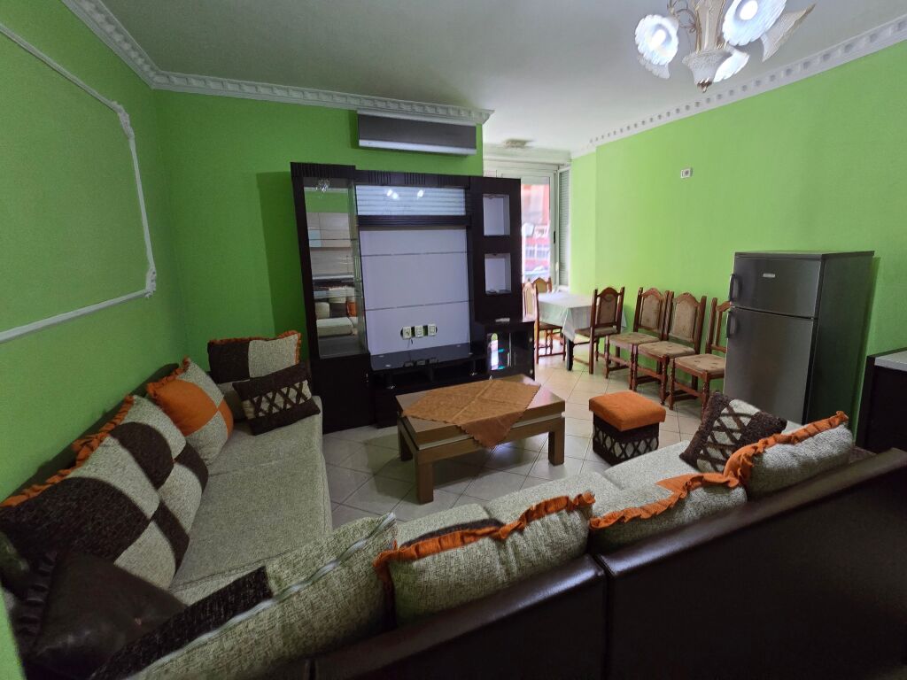 Apartament 2+1+2 per qera ne Astir !