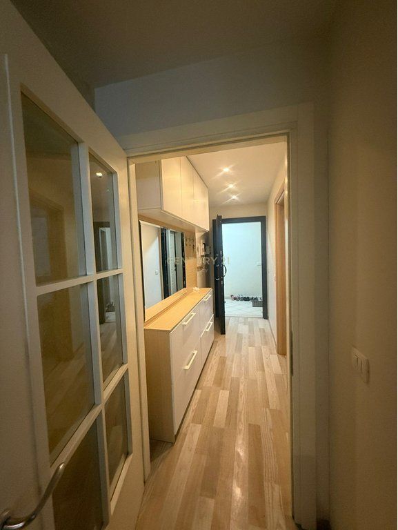 For Rent 2+1 apartment + parking Reshit Petrela