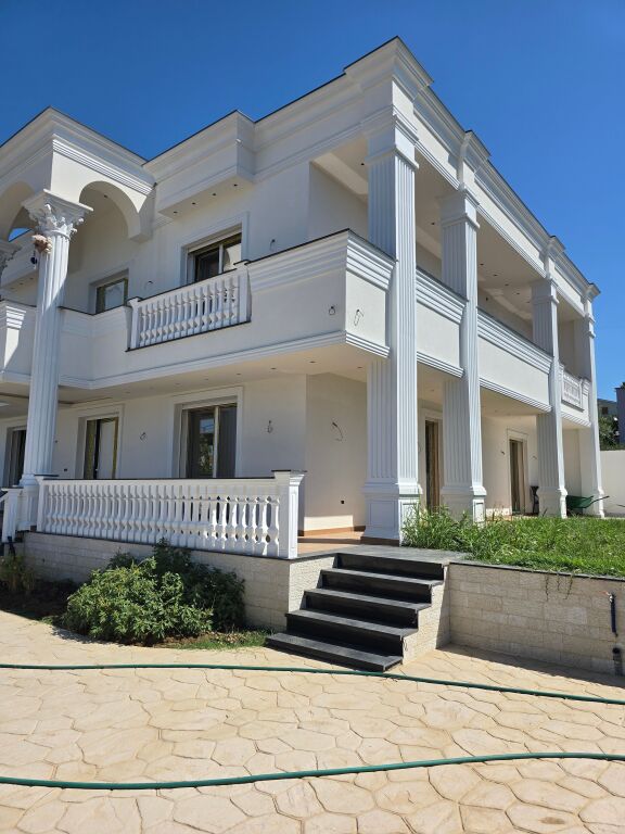 STATE TWO-STOREY VILLA IN TIRANA