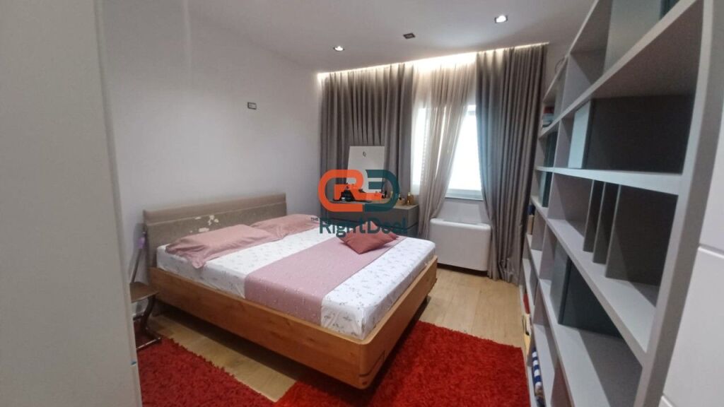 In Centro, Affittasi Super Appartamento 2+1, Totalmente Investito !!!