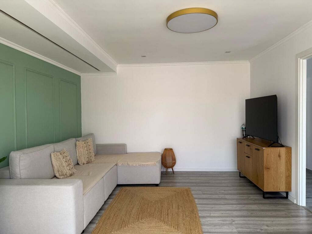 🌊 2+1 Apartment with Sea View for Sale in Durres – Only 120 m from the Beach