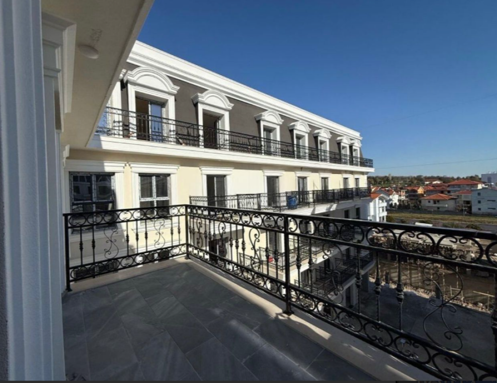🏡 SHITET APARTAMENT 3+1+2 – TIRANA PORTA E RE