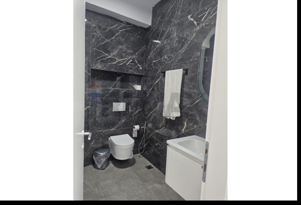 Apartament per qera 2+1 tek Pallati me Shigjeta