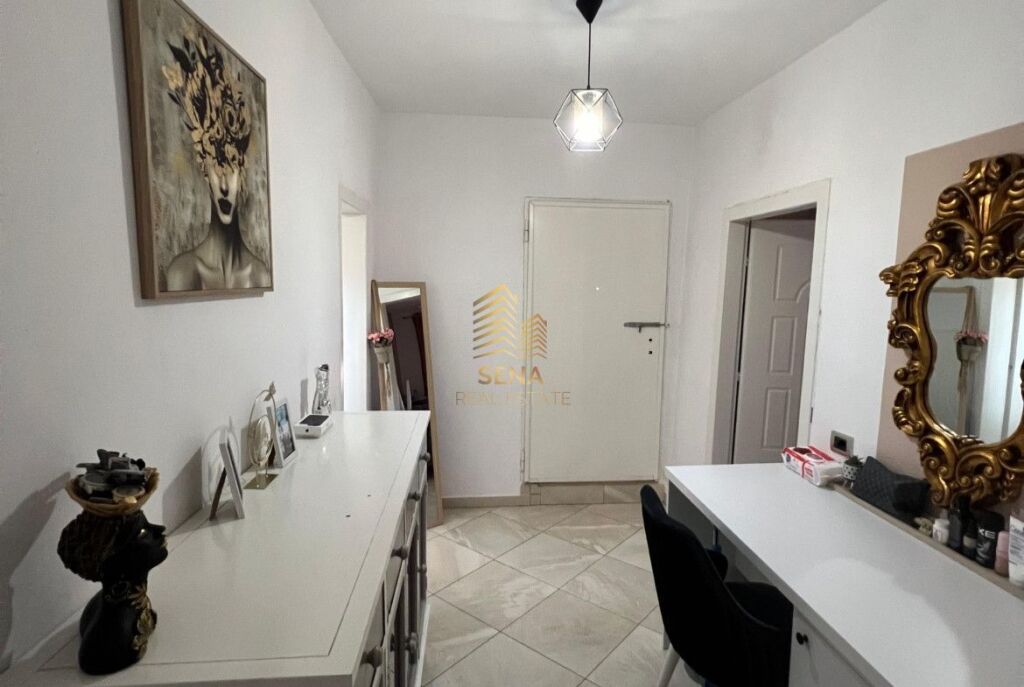 For sale, Apartment 1+1+balcony+Veranda, Laprake, 9,500,000 Lek