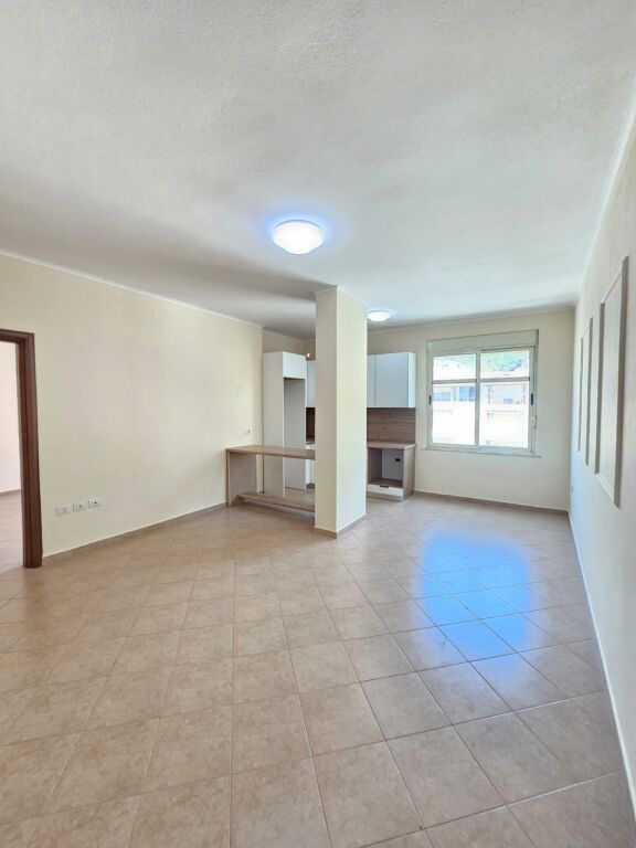 🌊 SHITET APARTAMENT 1+1 – VETËM 70 METRA NGA DETI | SHKËMBI I KAVAJËS