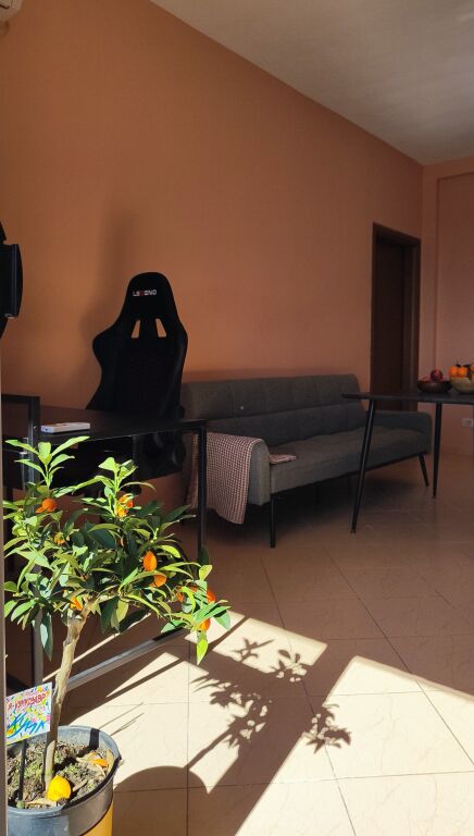 SHITET APARTAMENT 2+1 ME PAMJE DETI NË PLAZH HEKURUDHË
