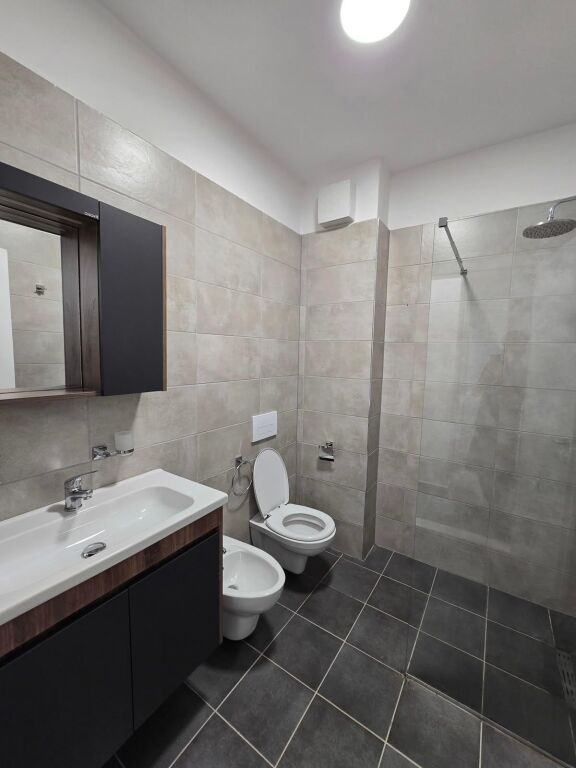 Affittiamo un super appartamento nuovo 1+1 a Linz, Fresk