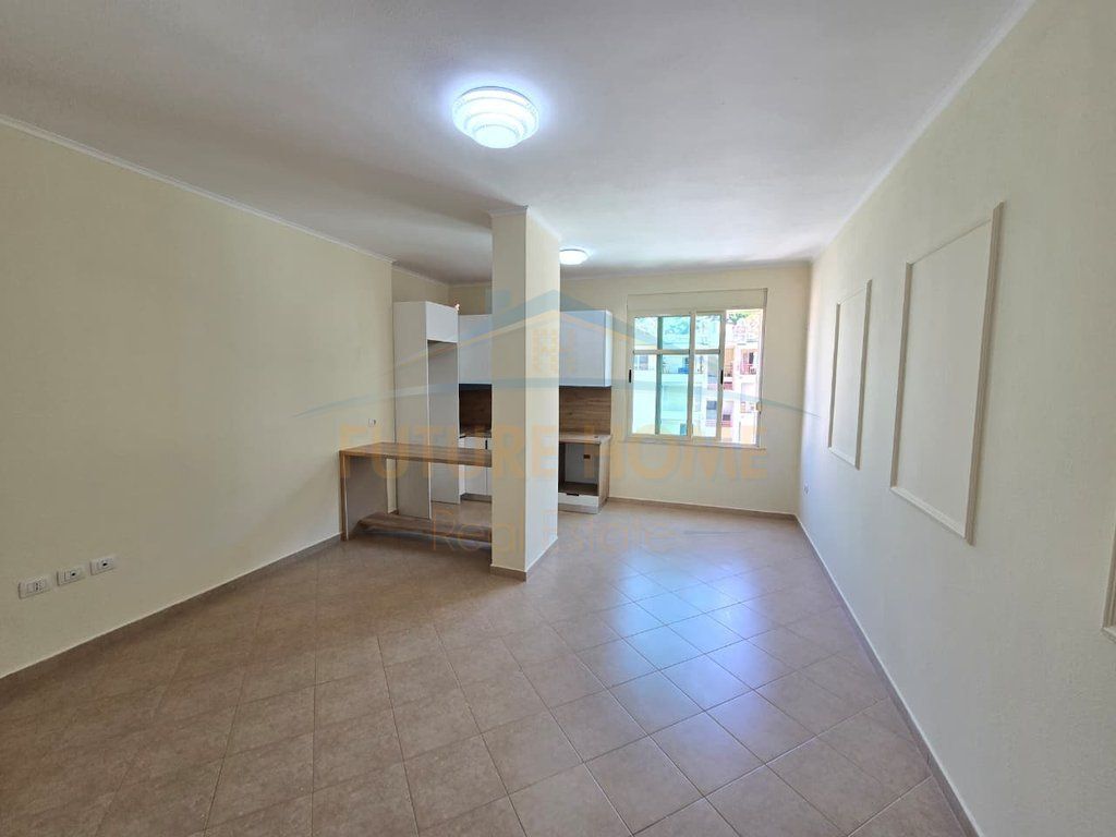 Shitet, Apartament 1+1, Shkembi Kavajes, Durres