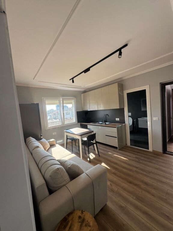APARTAMENT ME QERA 1+1 VASIL SHANTO 55.000 LEKE FH-83651