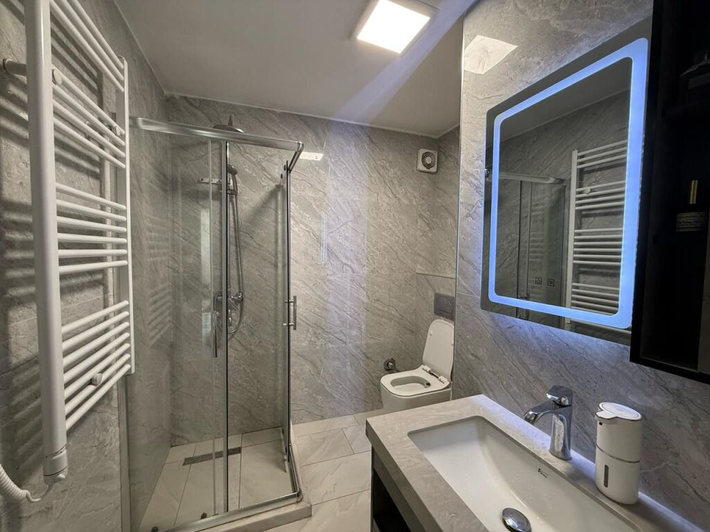 🌊 2+1 Apartment with Sea View for Sale in Durres – Only 120 m from the Beach