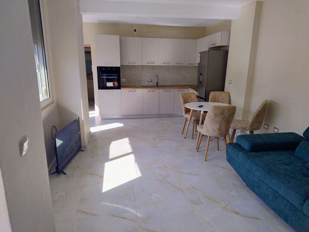 House for rent 1+1 near the Museum of Martyrs Durres .