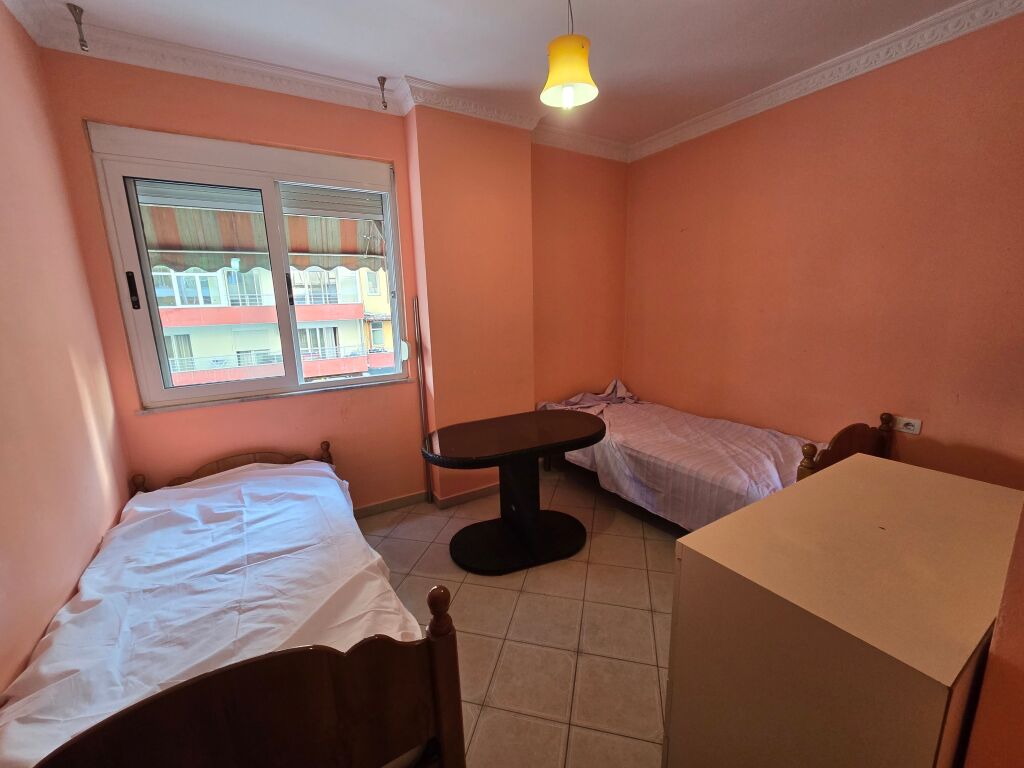 Apartament 2+1+2 per qera ne Astir !