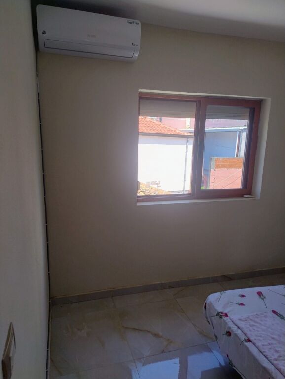 House for rent 1+1 near the Museum of Martyrs Durres .