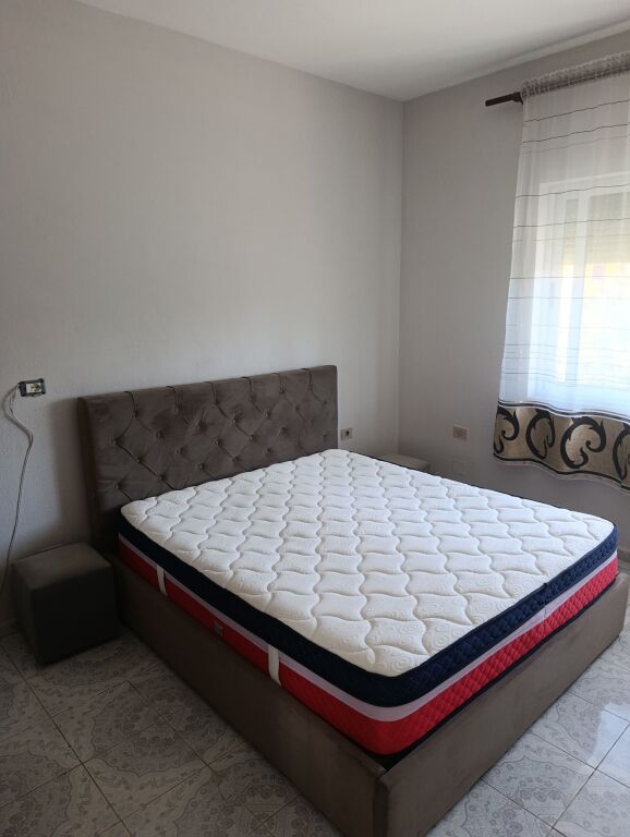 Qera | Shtëpi private 1 + 1 | Poshte Spitali Amerikan 2 | 350 €/muaj