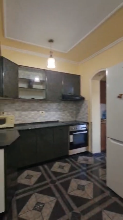 Apartament 1+1 per qera Fakulteti i Mjekesise !