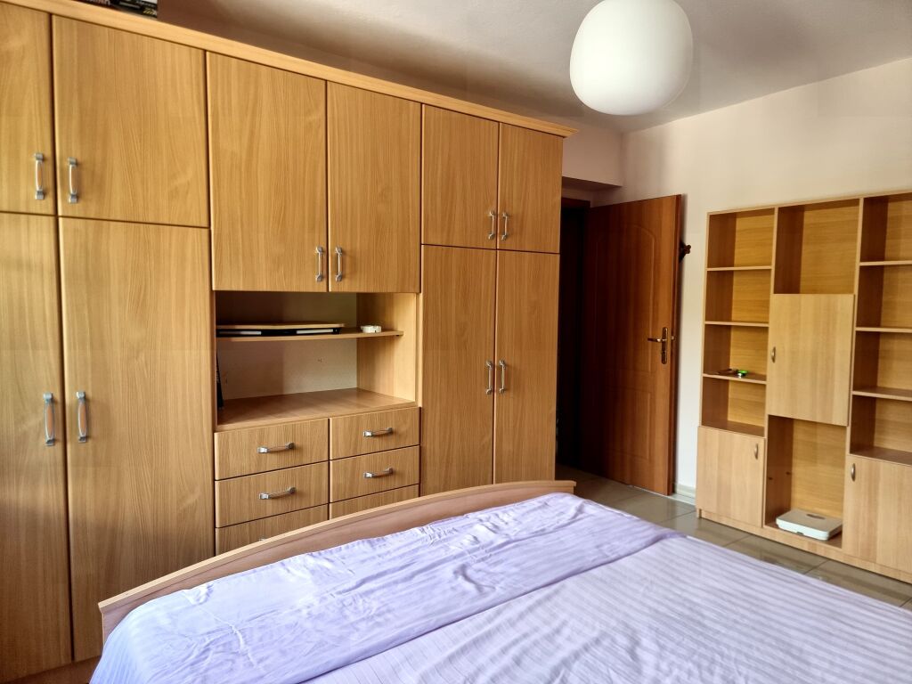 Via Elbasan, affittasi appartamento 2+1! 48.000 Leke