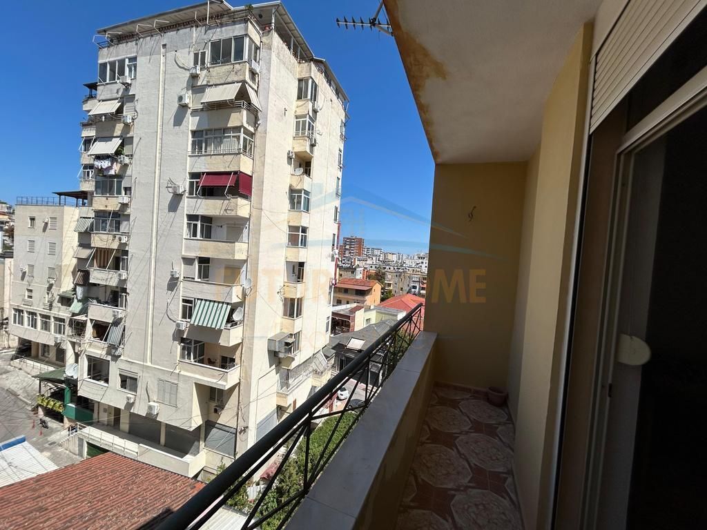 For sale, Apartment 1+1, Center, Durres