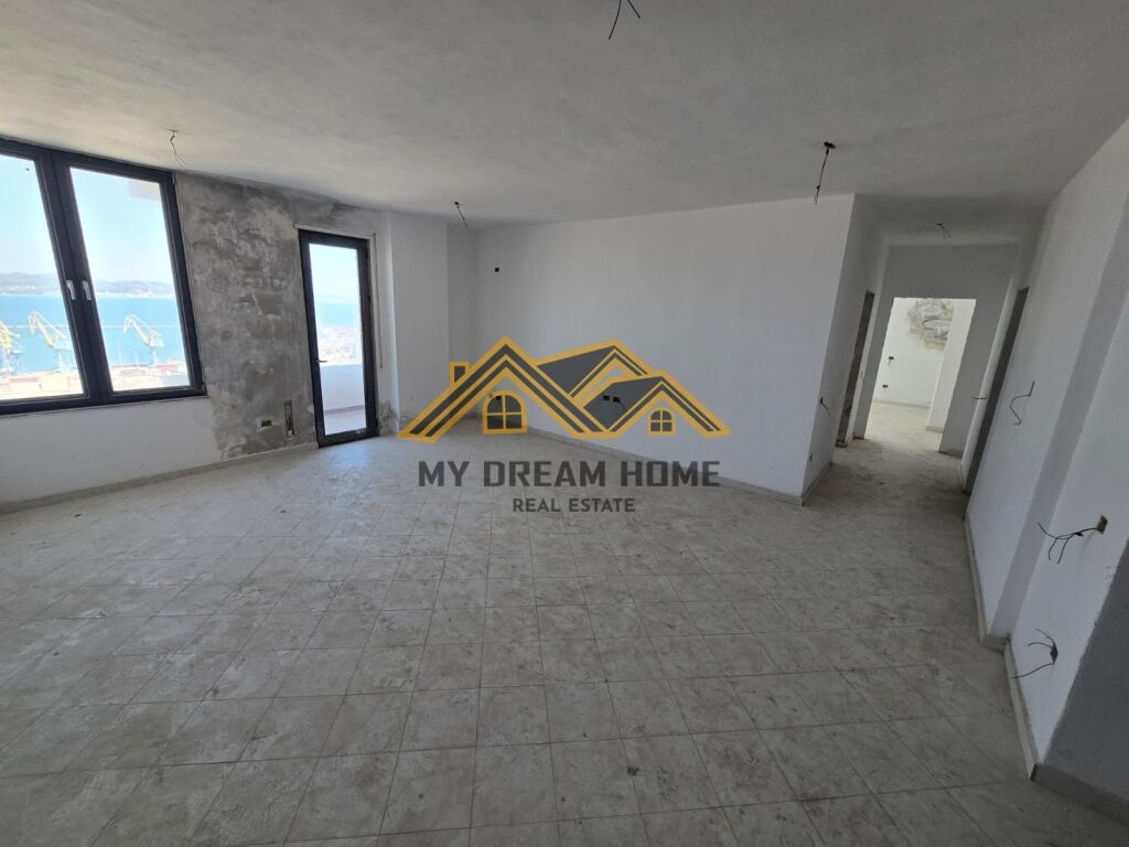 Apartament 2+1+2+2 Ballkone per Shitje ne Vollga,Durres Pamje e Plote nga Deti