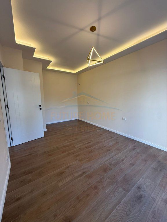 In vendita, Appartamento 1+1, Quartiere 6, Durres