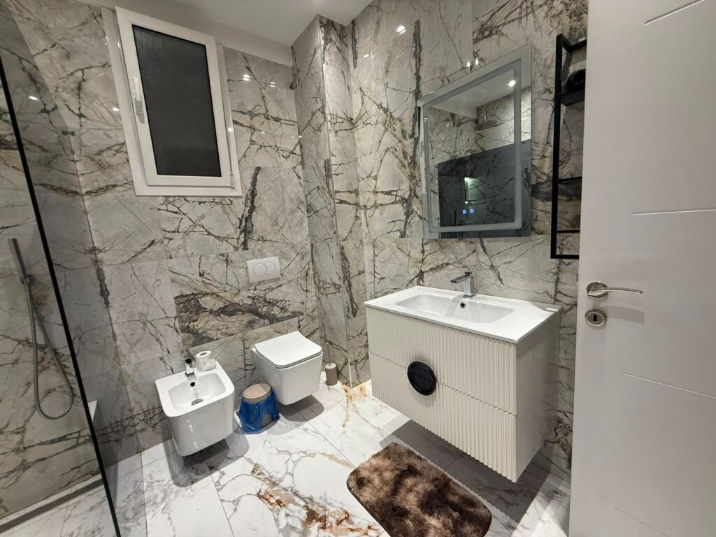 APARTAMENT PER QIRA 1+1 KOPSHTI BOTANIK, PAVAROTI