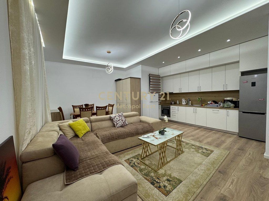 One-story villa for rent on the street of villas near TEG